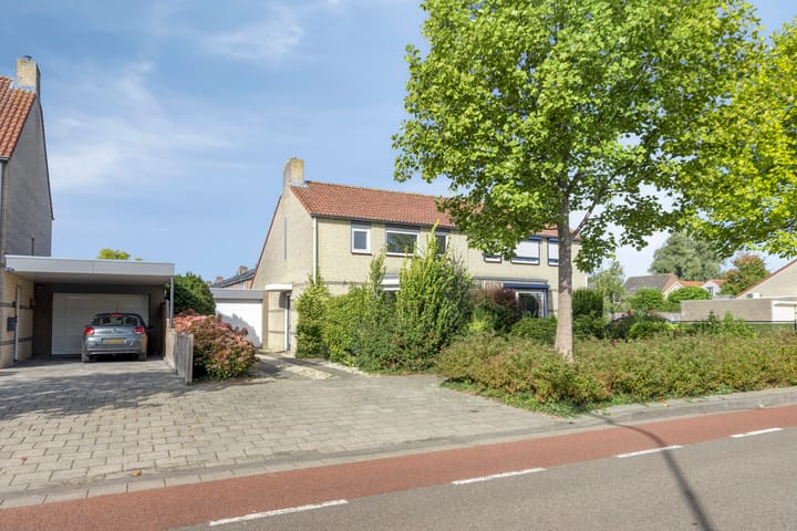 Crijnssenstraat 12 in Axel foto