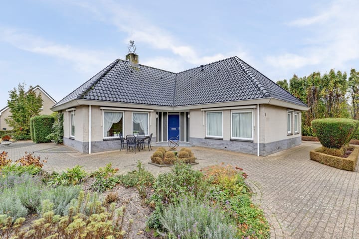 d'Heule 1 in Nieuwerkerk foto