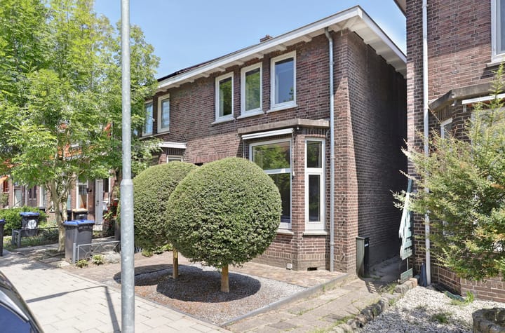 Da Costastraat 9 in Zwijndrecht foto