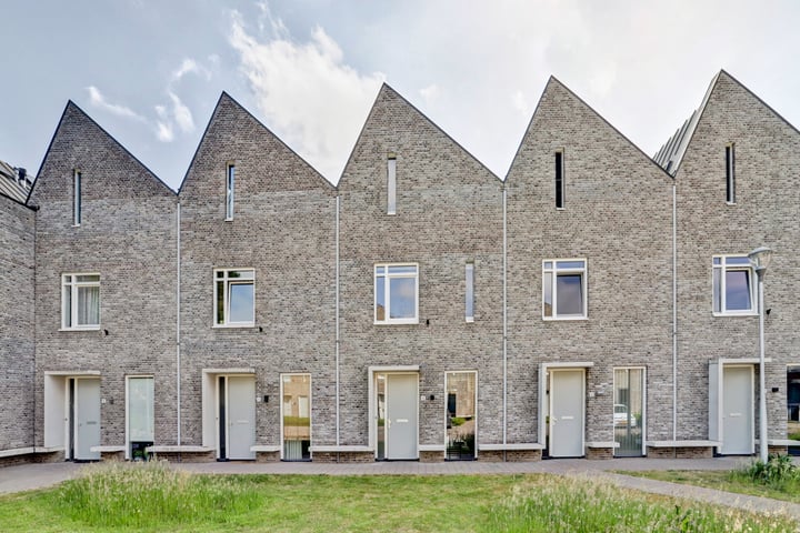 Dahliahof 14 in Tilburg foto