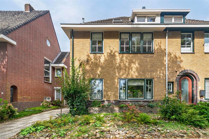 Dahliastraat 13 in Geleen foto