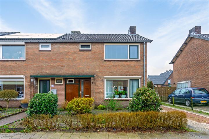 Dahliastraat 8 in Eerbeek foto