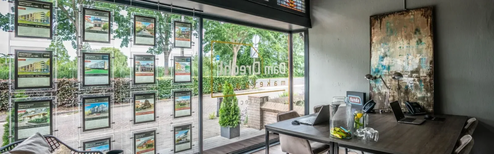 Photo d'équipe de Damdrecht Makelaars