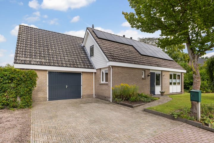 De Achtkant 1 in Buitenpost foto