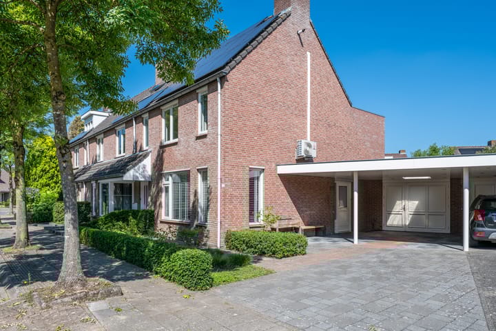 de Ambachten 177 in Heeze foto