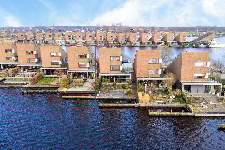 De Fluessen 30 in Leeuwarden foto