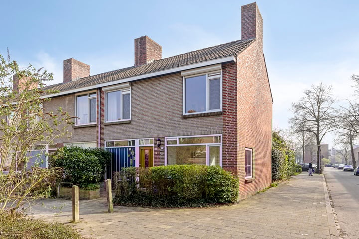 Foto van woning De Genestetstraat 2, Groningen