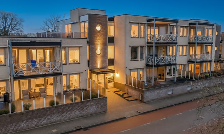 De Hagenborgh 6 in Delden foto