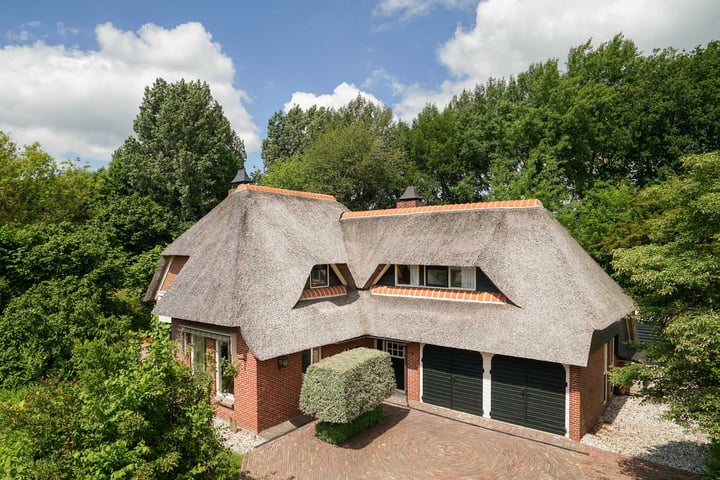 De Holtmaden 15 in Hoogeveen foto