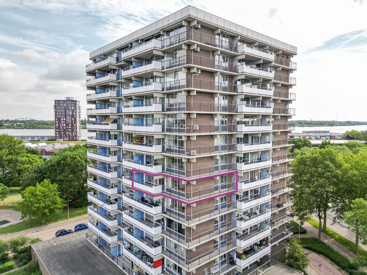 de la Reijstraat 512 in Ridderkerk foto