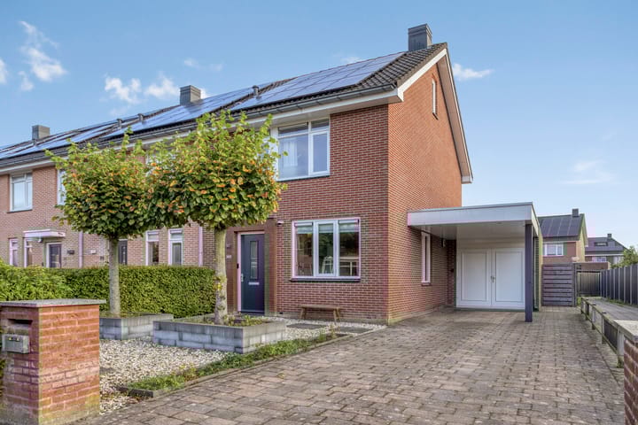 De Landerijen 18 in Hoogezand foto