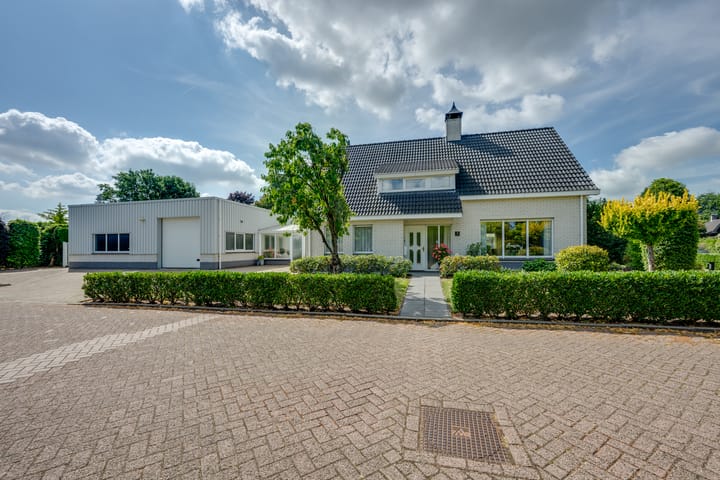 De Lange Meeten 2 in Hoeven foto