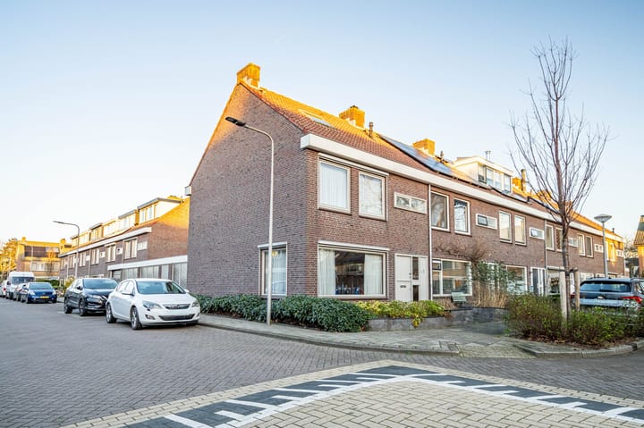 de Merodestraat 1 in Zoeterwoude