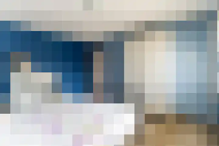 De Mute 6 Den Ham thumbnail 28