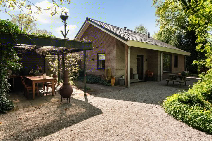 De Oostermaat 22 in Westerbork foto