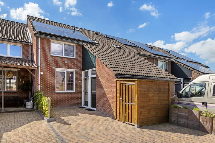 De Populieren 19 in Bedum foto