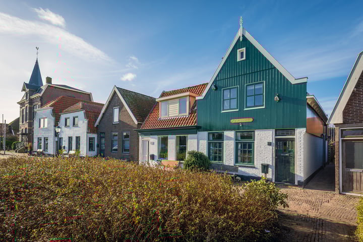 De Ruyterstraat 122 in Oudeschild foto