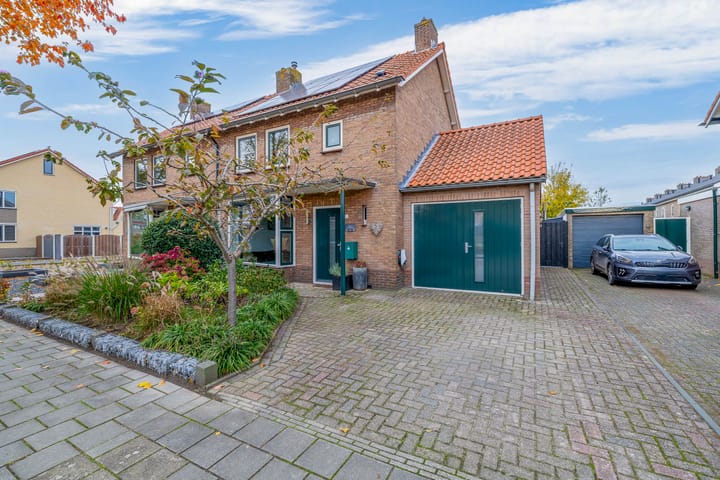 De Savornin Lohmanlaan 15 in Harderwijk foto