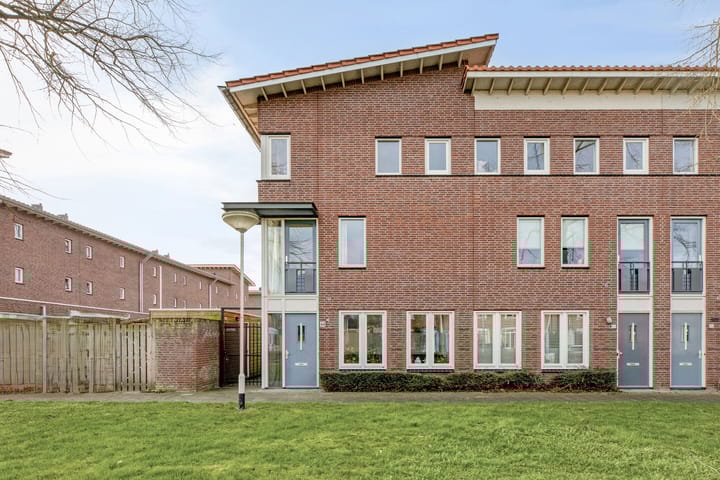 de Savornin Lohmanstraat 44 in Breda foto