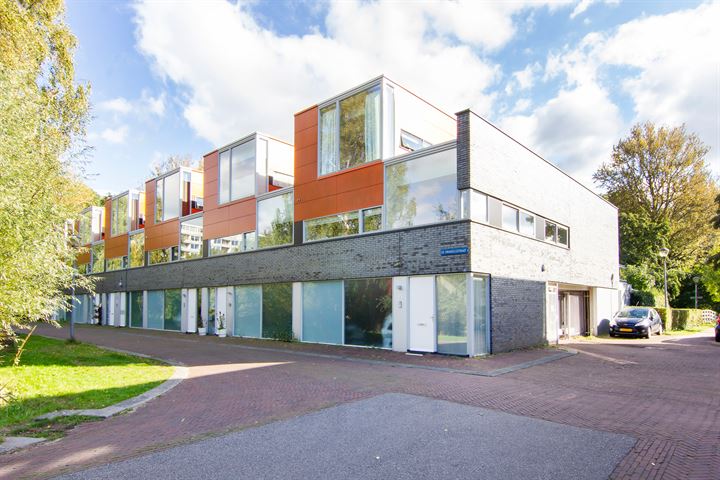 De Swarrelsstraat 2 in Haarlem foto