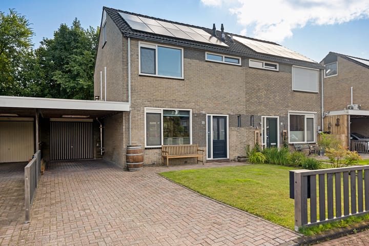 De Vennen 16 in Eenrum foto