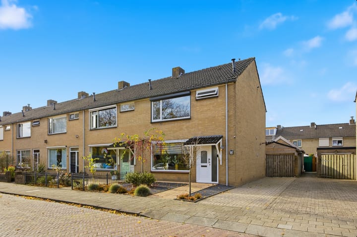 De Vooghtstraat 14 in Made foto