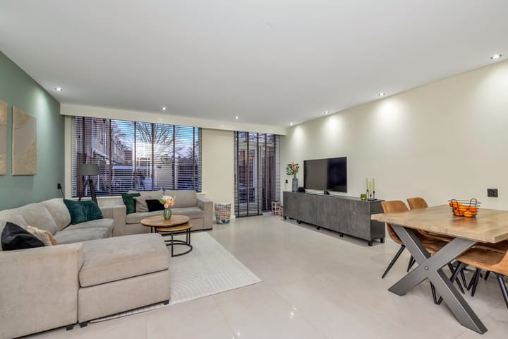 de Wijngaard 15 in Rozenburg