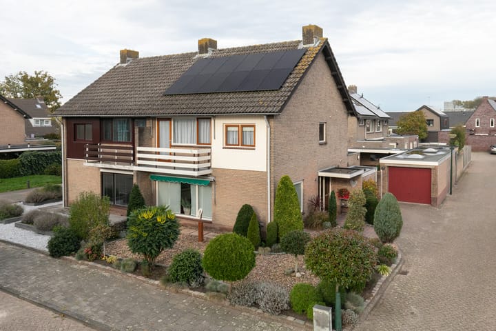 Debussylaan 19 in Raamsdonksveer foto