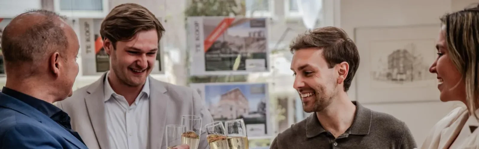 Mannschaftsfoto von Dekker Makelaars