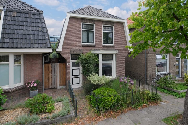 Deldensestraat 37 in Almelo foto