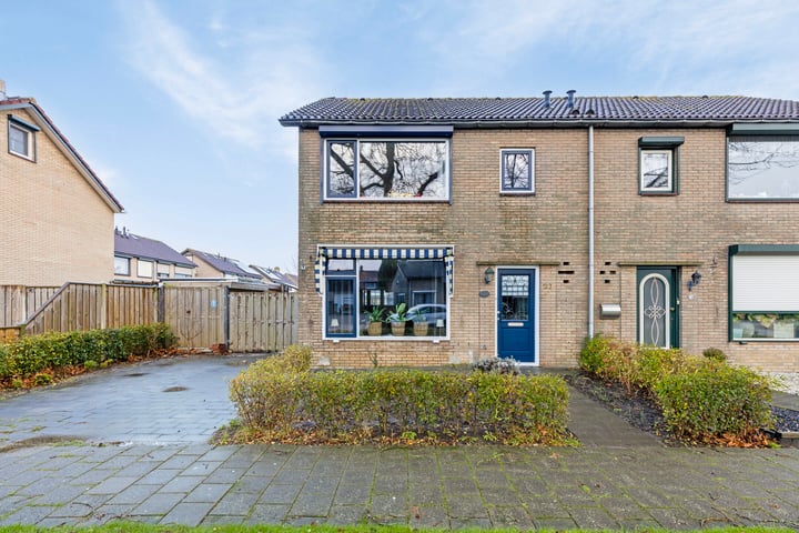 Deltastraat 26 in Krabbendijke foto