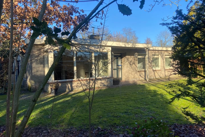 Dennenlaan 9 in Nuenen foto