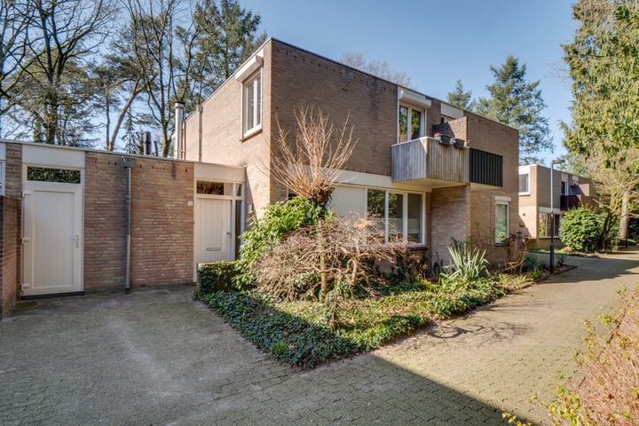 Dennenoord 12 in Venray foto