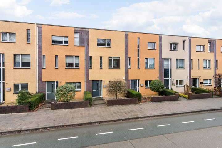 Deurningerstraat 167 in Enschede