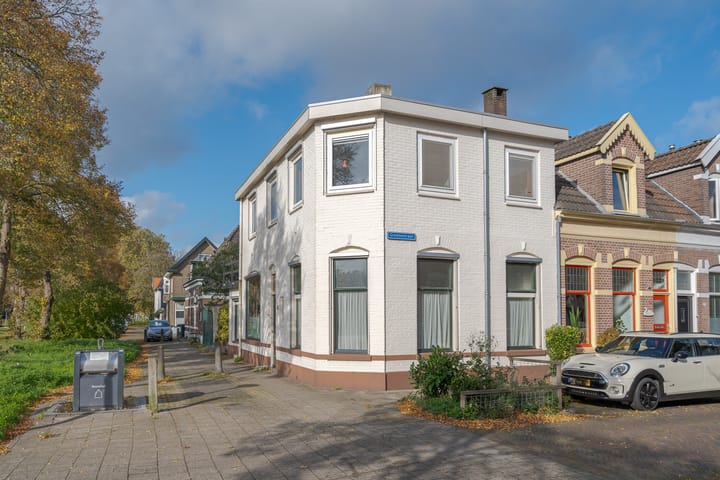 Deventerstraatweg 3 in Zwolle foto