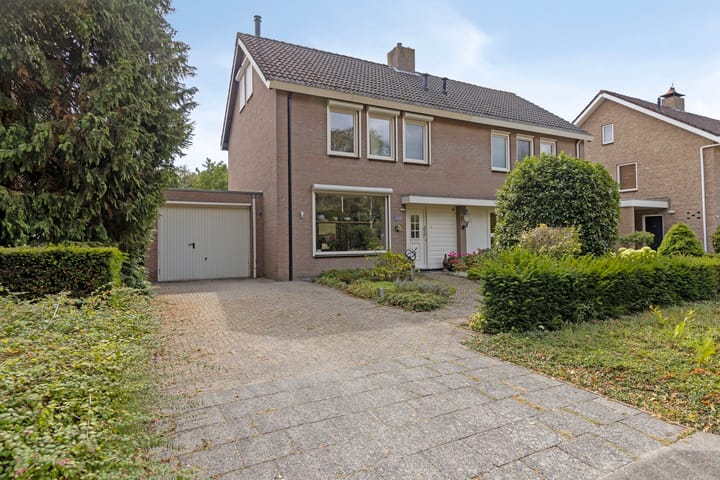 Diamantdijk 113 in Roosendaal foto