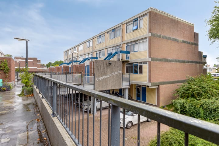 Diepenbrockrode 42 in Zoetermeer foto