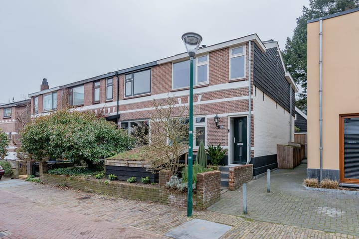 Diepeweg 39 in Hilversum foto