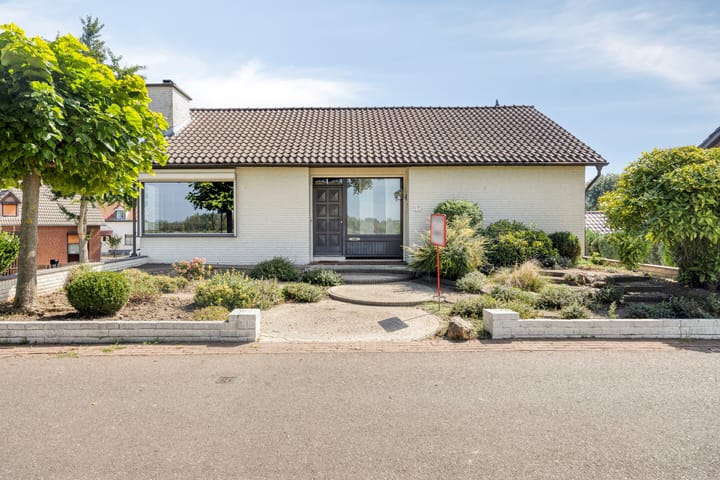 Dijk 18 in Grevenbicht foto