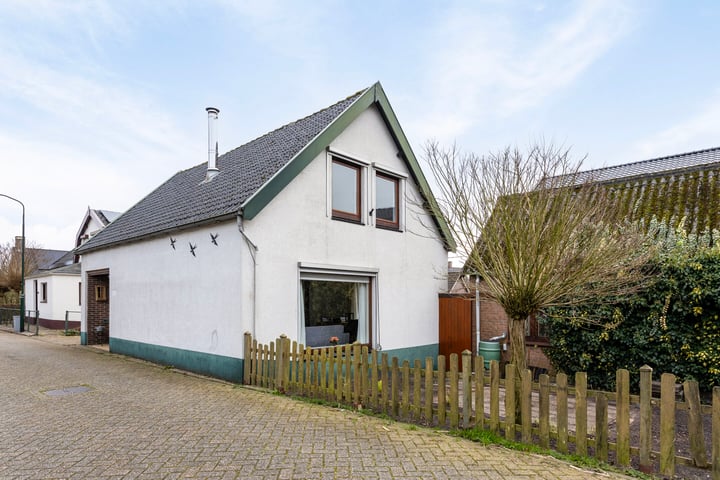 Dijkje 8 in Nieuwendijk foto