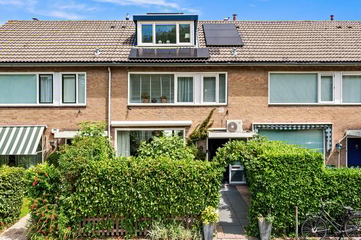 Dillenburgsingel 15 in Leidschendam foto