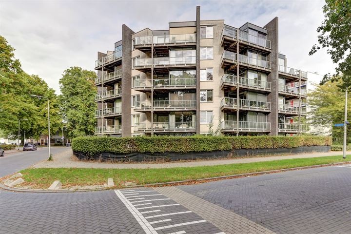 Dirigentenlaan 13a in Tilburg foto