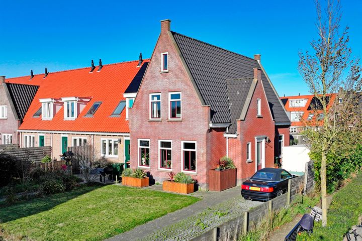 Distelvlinder 1 in Den Burg foto