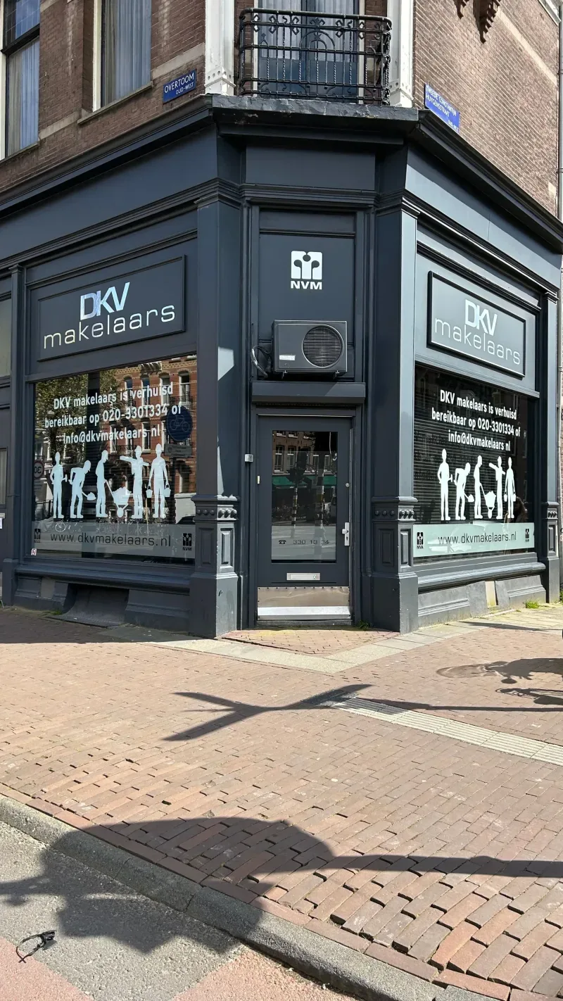 Photo de bureau de DKV makelaars