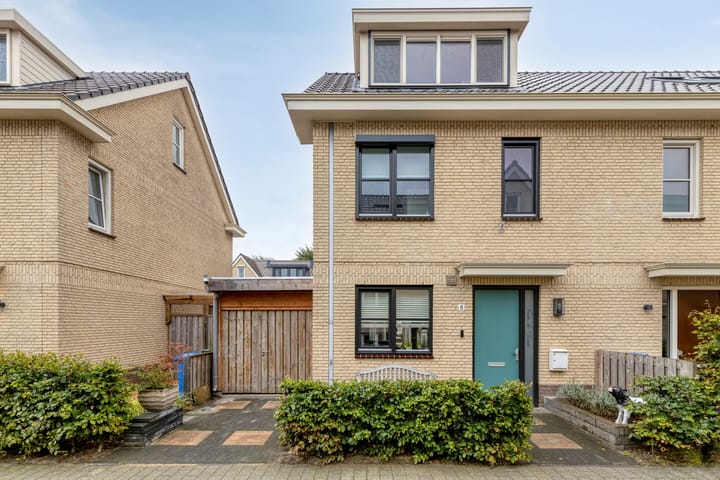 Dokter Fokkensstraat 8 in Hoek van Holland foto