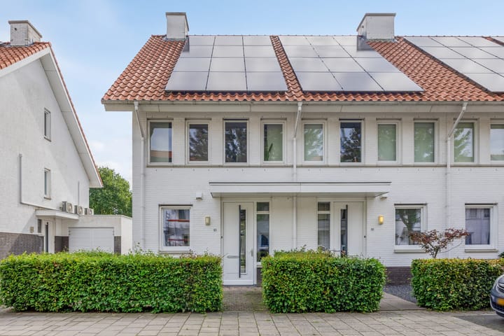 Dominee Bakkerushof 63 in Hedel foto