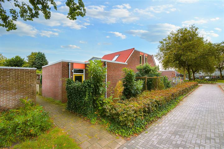 Dongenpad 4 in Almere foto