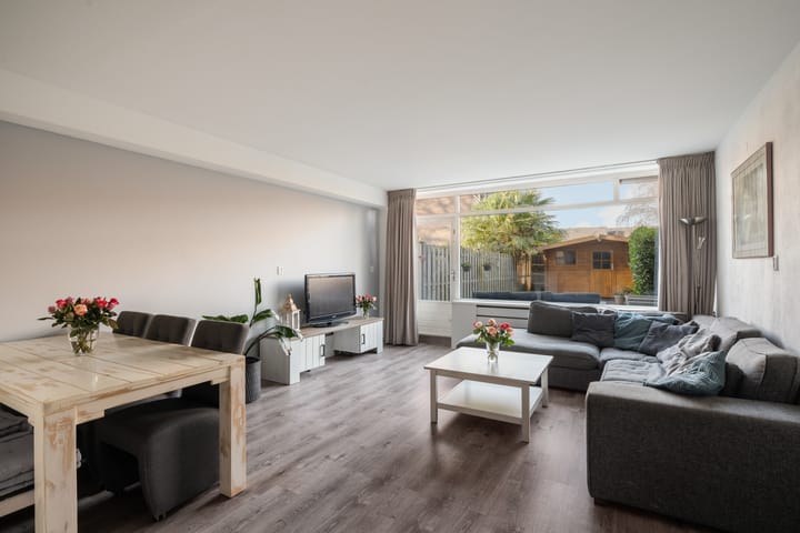 Donizettirode 9 in Zoetermeer foto