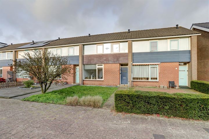 Donizettistraat 15 in Almelo foto