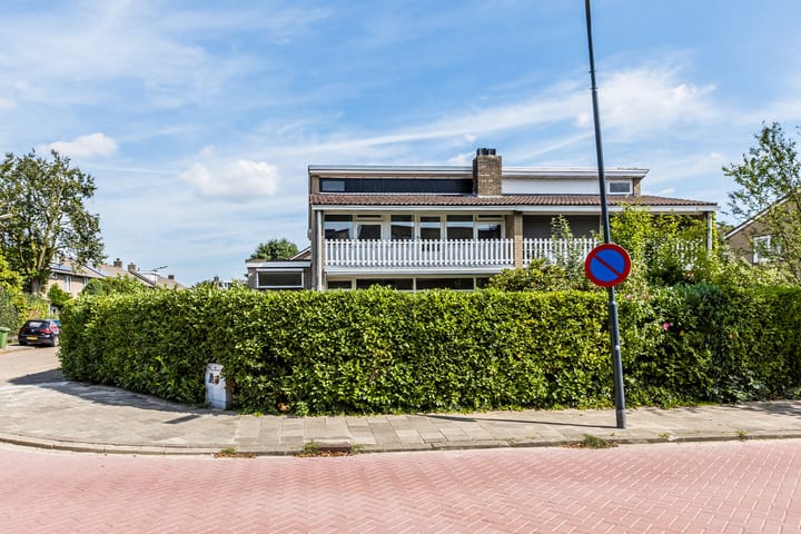 Donkerstraat 9 in Teteringen foto